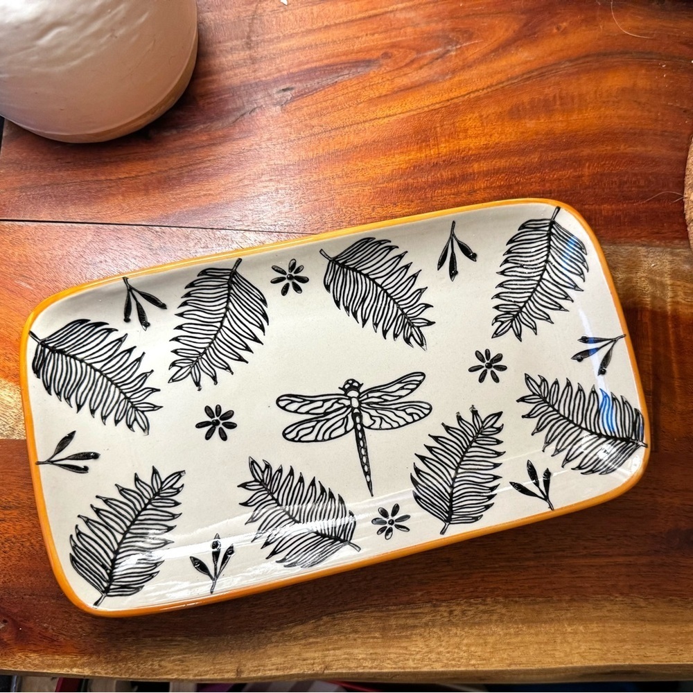 NEW Stoneware Dragonfly and Fern Plate, Black and White, Tray, Decor, gift